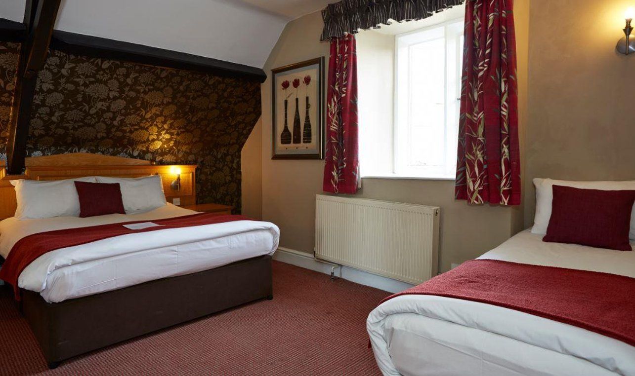 Hotel Royal George By Greene King Birdlip